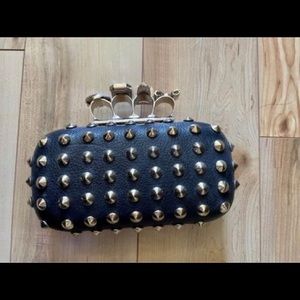 Skull Brass Knuckle Studded Clutch Black